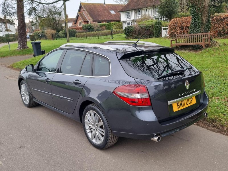 RENAULT LAGUNA